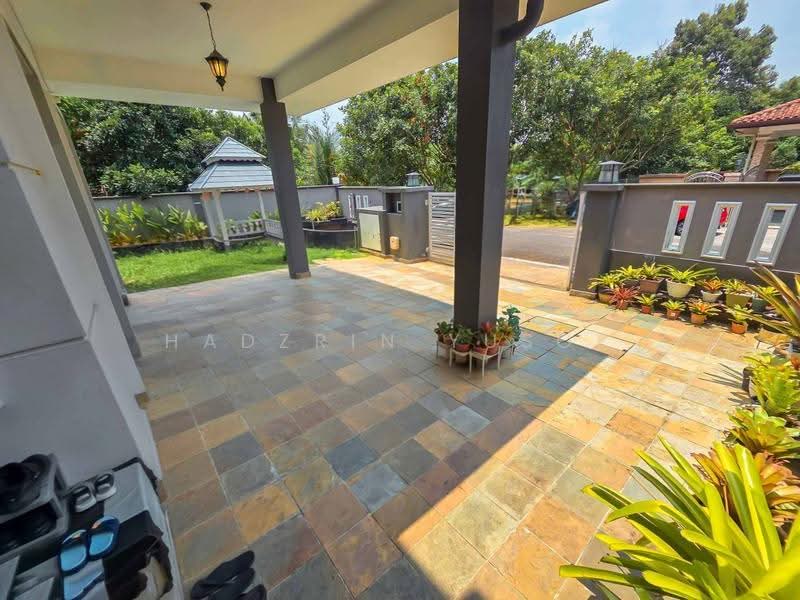 Semi-Detached House for Sale in Sungai Merab (Dengkil) - HADZRIN YUSOF - Exterior - PropertyGuru.com.my