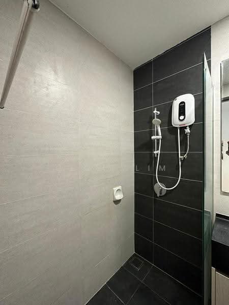 Condominium for Rent at Queensville - Geoff Lim - Bathroom - PropertyGuru.com.my