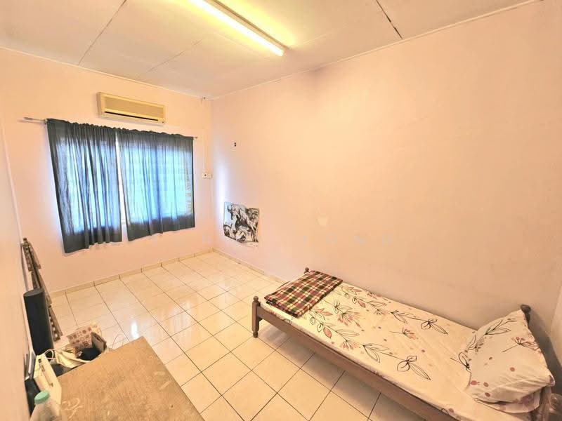 Rumah Teres 2-Tingkat untuk Dijual di Bandar Kinrara (Selangor) - SUNNY YONG - Bedroom - PropertyGuru.com.my