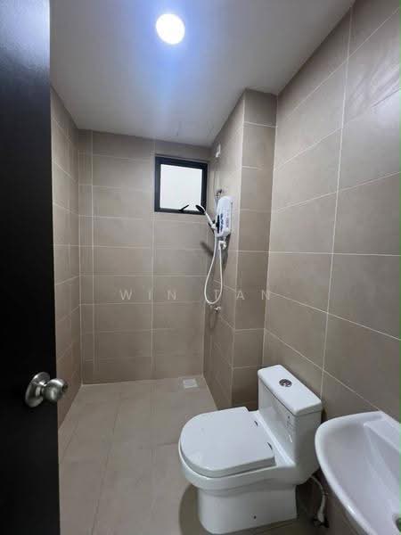 Apartment for Rent at Idaman Residence - Win Tan - Bathroom - PropertyGuru.com.my