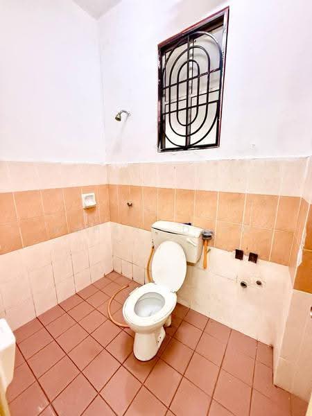2-storey Terraced House for Sale in Bandar Tasik Kesuma (Beranang) - Rohani Daud - Bathroom - PropertyGuru.com.my