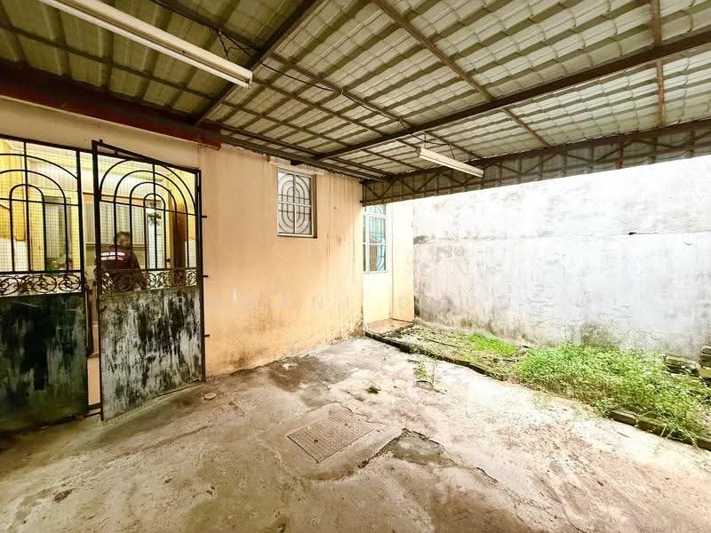 2-storey Terraced House for Sale in Bandar Tasik Kesuma (Beranang) - Rohani Daud - Exterior - PropertyGuru.com.my