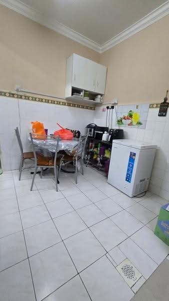 Rumah Kluster untuk Dijual di Kalumpang (Selangor) - Zann Fauzan - Kitchen - PropertyGuru.com.my