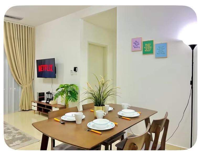 Kediaman Servis untuk Disewa di Alanis Residence - Intan Sharina - Living Room - PropertyGuru.com.my
