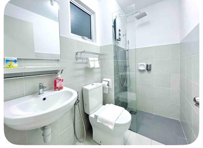 Kediaman Servis untuk Disewa di Alanis Residence - Intan Sharina - Bathroom - PropertyGuru.com.my