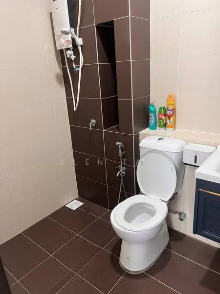 Apartment for Rent at Indah Court Apartment - Alen Tan - Bathroom - PropertyGuru.com.my