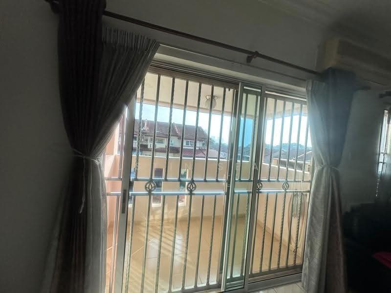 Rumah Teres 2.5-Tingkat untuk Dijual di Taman Megah Kepong (Kepong) - Justin Seah - Balcony - PropertyGuru.com.my