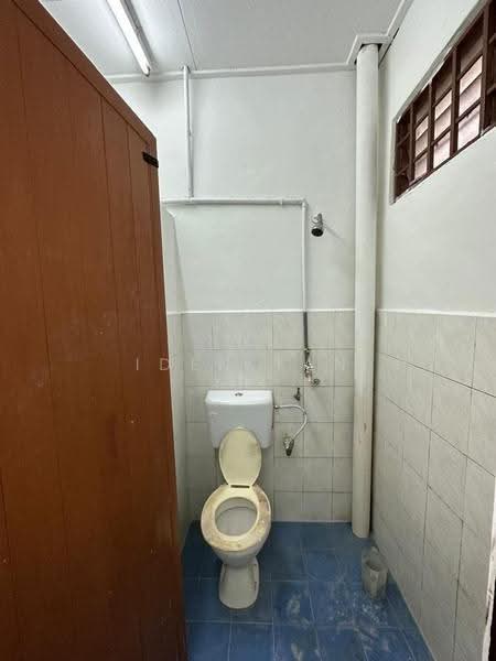 Rumah Teres 1-Tingkat untuk Dijual di Senai (Kulai) - Iden Tan - Bathroom - PropertyGuru.com.my