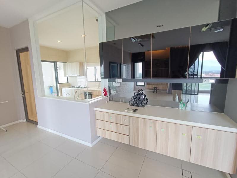 Kediaman Servis untuk Disewa di Senibong Cove - The WaterEdge Residences - Li Juan - Kitchen - PropertyGuru.com.my