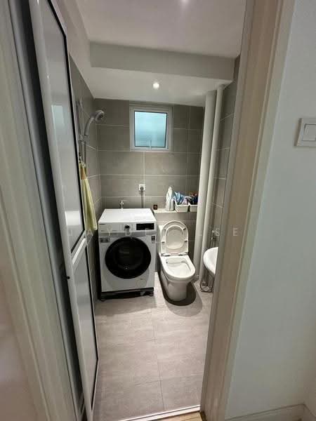 Apartment for Sale at Pangsapuri Danau Pandan 1 - Jayden Lee - Bathroom - PropertyGuru.com.my