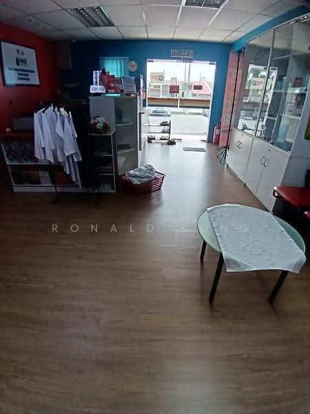 Shop for Sale in Taman Rishah Permai (Ipoh) - Ronald Kong - Entrance - PropertyGuru.com.my