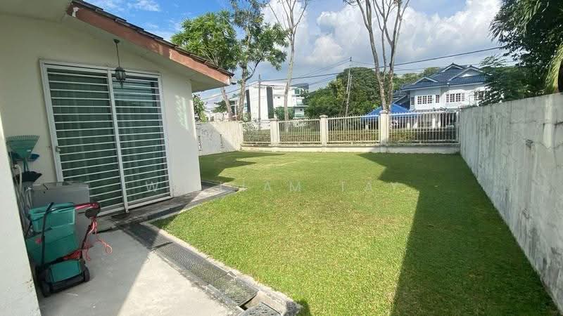 Rumah Berkembar untuk Dijual di Taman Nong Chik (Johor Bahru) - William Tay - Exterior - PropertyGuru.com.my