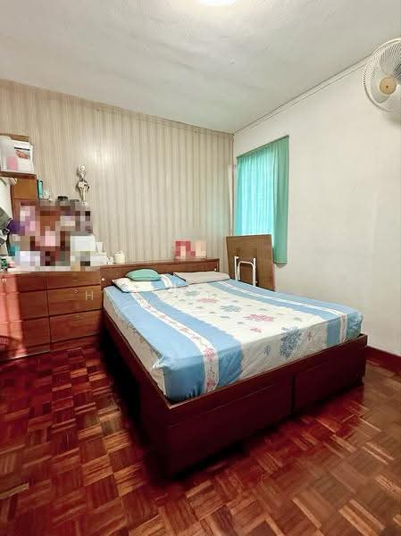 Apartment for Sale at Taman Kampar - Harold Lee - Bedroom - PropertyGuru.com.my