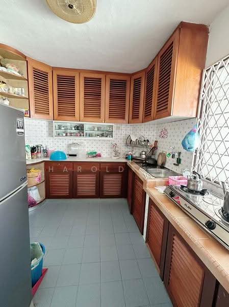 Apartment for Sale at Taman Kampar - Harold Lee - Kitchen - PropertyGuru.com.my