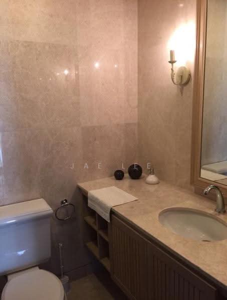 Kondominium untuk Disewa di Quayside Seafront Resort Condominiums - Jae Lee - Bathroom - PropertyGuru.com.my