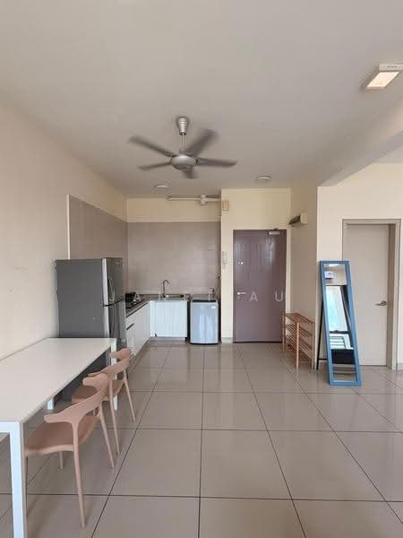 Kediaman Servis untuk Dijual di Flexis @ One South - Janet Au - Kitchen - PropertyGuru.com.my