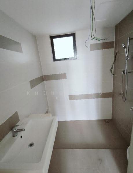 Kondominium untuk Dijual di Quayside @ Clear Water Bay - Kheng Teng Kek - Bathroom - PropertyGuru.com.my