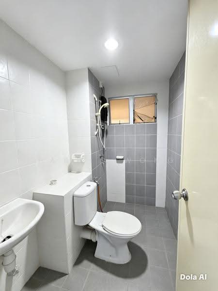 Apartment for Sale at Seri Intan Apartment - Tabris Wong - Bathroom - PropertyGuru.com.my