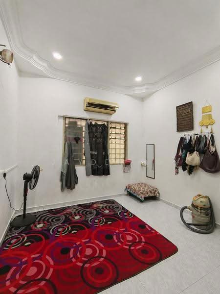 1-storey Terraced House for Sale in Taman Pancasila (Kulai) - Jayden Ng - Bedroom - PropertyGuru.com.my