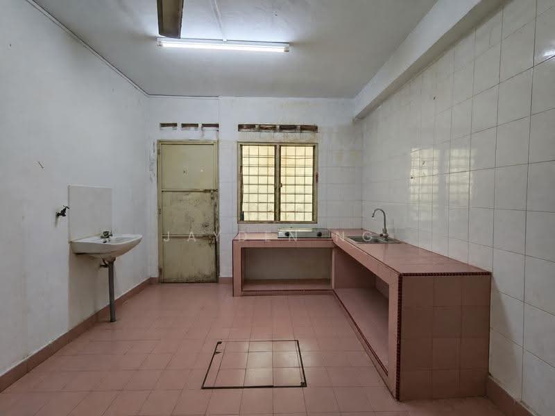 1-storey Terraced House for Sale in Taman Pancasila (Kulai) - Jayden Ng - Kitchen - PropertyGuru.com.my