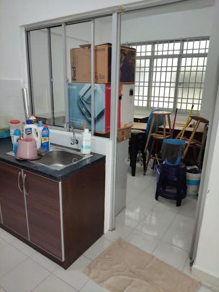 Condominium for Rent at Putra Place Condominium - CK Ooi - Kitchen - PropertyGuru.com.my