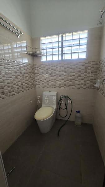 Bungalow House for Sale in Kuala Kubu Bharu (Selangor) - Zann Fauzan - Bathroom - PropertyGuru.com.my