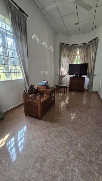 Bungalow House for Sale in Kuala Kubu Bharu (Selangor) - Zann Fauzan - Living Room - PropertyGuru.com.my