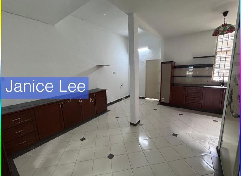 2-storey Terraced House for Sale in Lebuh Midland (Pulau Tikus) - Janice Lee - Kitchen - PropertyGuru.com.my