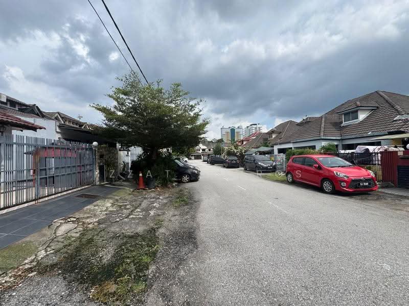 1.5-storey Terraced House for Sale in Usj 2 (Subang Jaya) - Izzat Zamros - Exterior - PropertyGuru.com.my