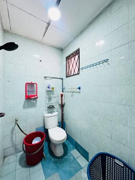 1-storey Terraced House for Sale in Puchong (Selangor) - Azean Wahab - Bathroom - PropertyGuru.com.my