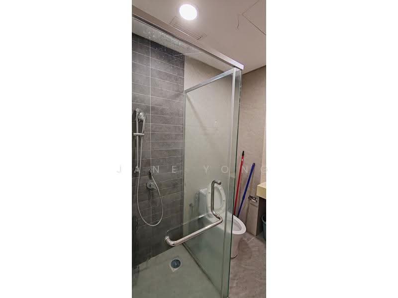 Kondominium untuk Disewa di Vivo Residential Suites - Jane Yong - Bathroom - PropertyGuru.com.my
