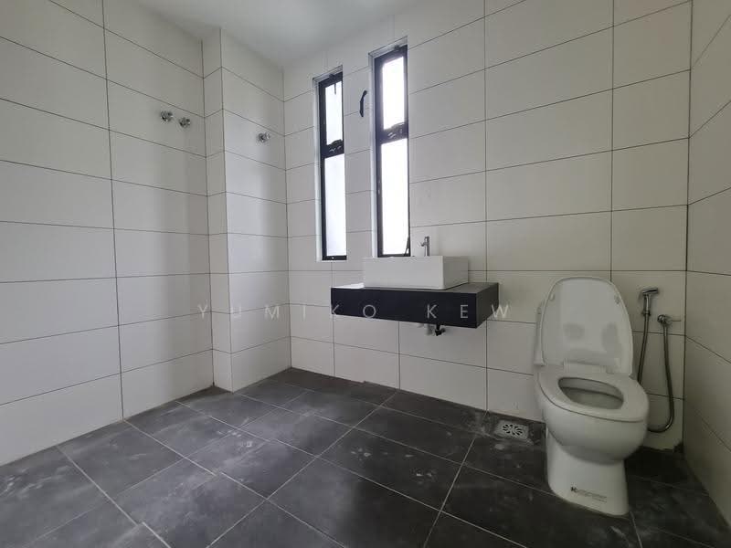 Rumah Berkembar untuk Dijual di Kajang (Selangor) - Yumiko Kew - Bathroom - PropertyGuru.com.my