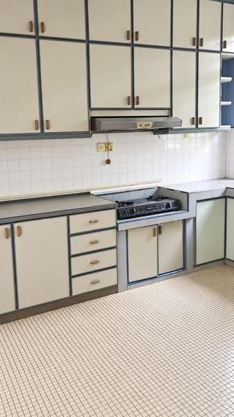 2-storey Terraced House for Sale in Taman Pelangi (Johor Bahru) - U Hon Kun - Kitchen - PropertyGuru.com.my