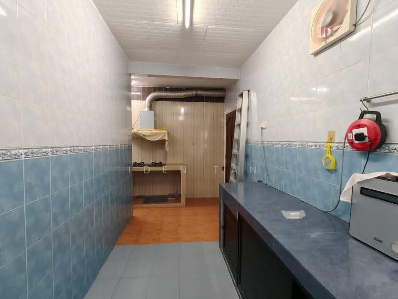 1-storey Terraced House for Sale in Taman Puteri Wangsa (Ulu Tiram) - Iden Tan - Kitchen - PropertyGuru.com.my