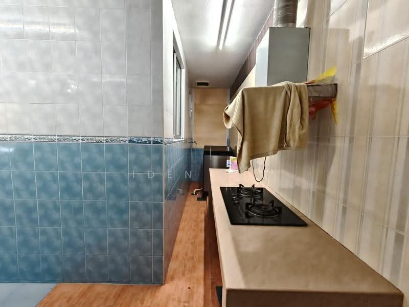 1-storey Terraced House for Sale in Taman Puteri Wangsa (Ulu Tiram) - Iden Tan - Kitchen - PropertyGuru.com.my