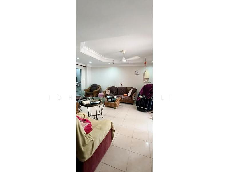 2-storey Terraced House for Sale in Alor Akar (Kuantan) - Idham Che'Ali - Living Room - PropertyGuru.com.my