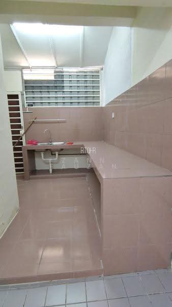 Rumah Teres 2-Tingkat untuk Dijual di Bukit Sentosa (Rawang) - Zann Fauzan - Kitchen - PropertyGuru.com.my