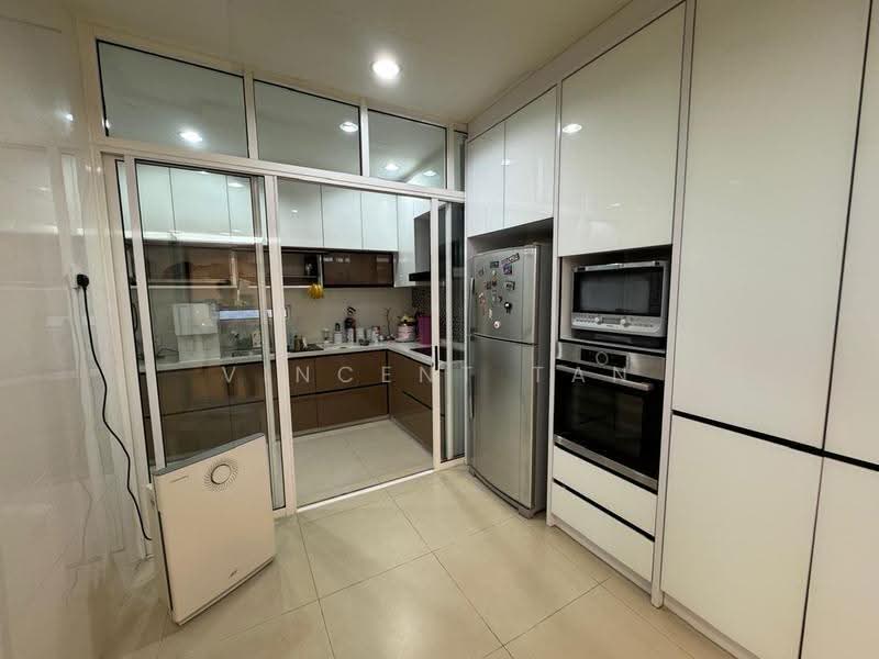Semi-Detached House for Rent in Kota Kemuning (Shah Alam) - Vincent Tan - Kitchen - PropertyGuru.com.my