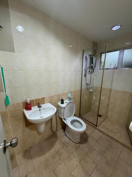 Semi-Detached House for Rent in Kota Kemuning (Shah Alam) - Vincent Tan - Bathroom - PropertyGuru.com.my