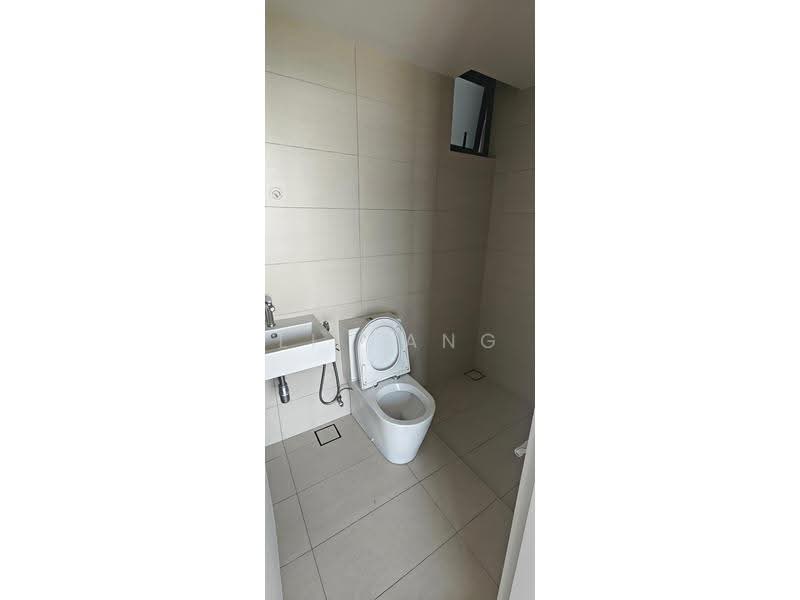 Kondominium untuk Dijual di 3 Residence - Li Fang - Bathroom - PropertyGuru.com.my