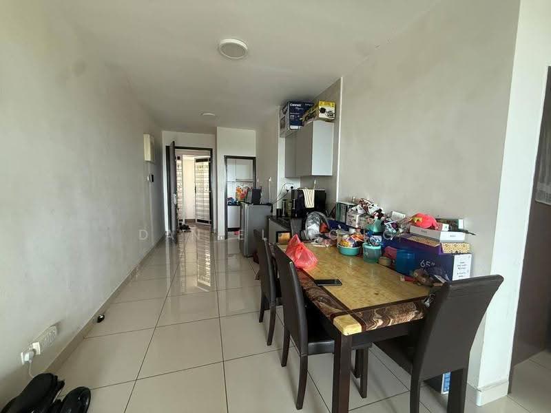 Service Residence for Sale at KSL Residence @ Daya - Daniel Yong - Dining Room - PropertyGuru.com.my