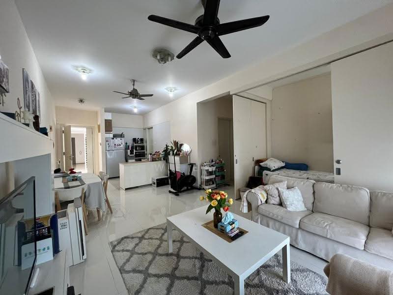 Kondominium untuk Dijual di 3 Residen @ Melawati - Wee . - Living Room - PropertyGuru.com.my