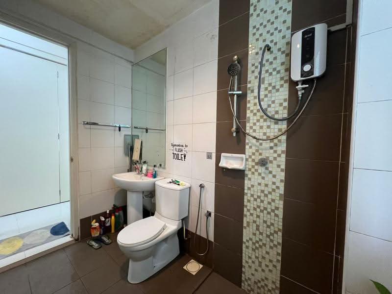 Kondominium untuk Dijual di 3 Residen @ Melawati - Wee . - Bathroom - PropertyGuru.com.my