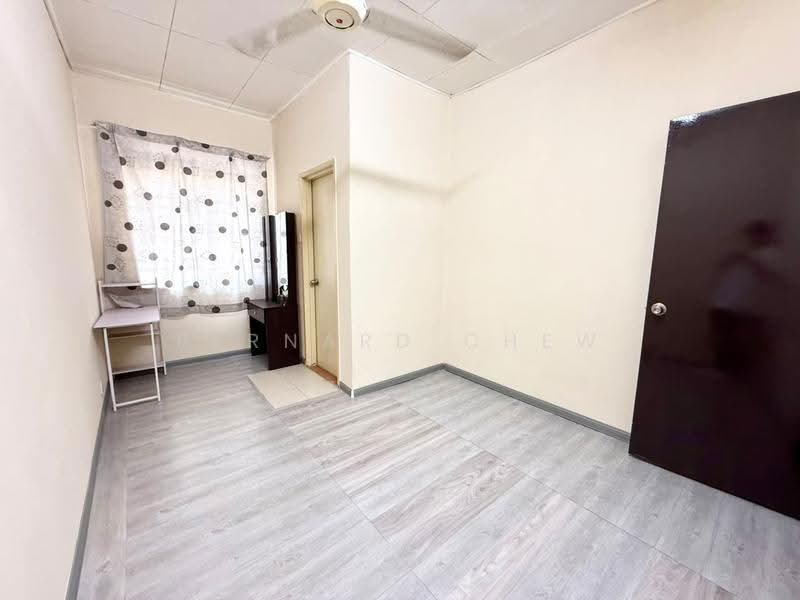 2-storey Terraced House for Sale in Sungai Ara (Penang) - Bernard Chew - Interior - PropertyGuru.com.my