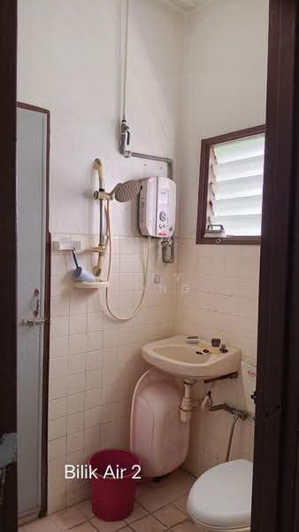 Townhouse for Rent in Taman Bukit Teratai (Ampang) - Tony Leong - Bathroom - PropertyGuru.com.my
