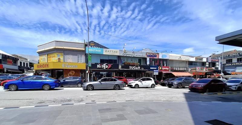 Shop for Rent in Bangsar (Kuala Lumpur) - Charis Lee - Exterior - PropertyGuru.com.my