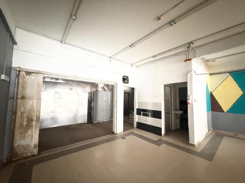 Kedai / Pejabat untuk Disewa di Taman Molek (Johor Bahru) - Dave Sim - PropertyGuru.com.my