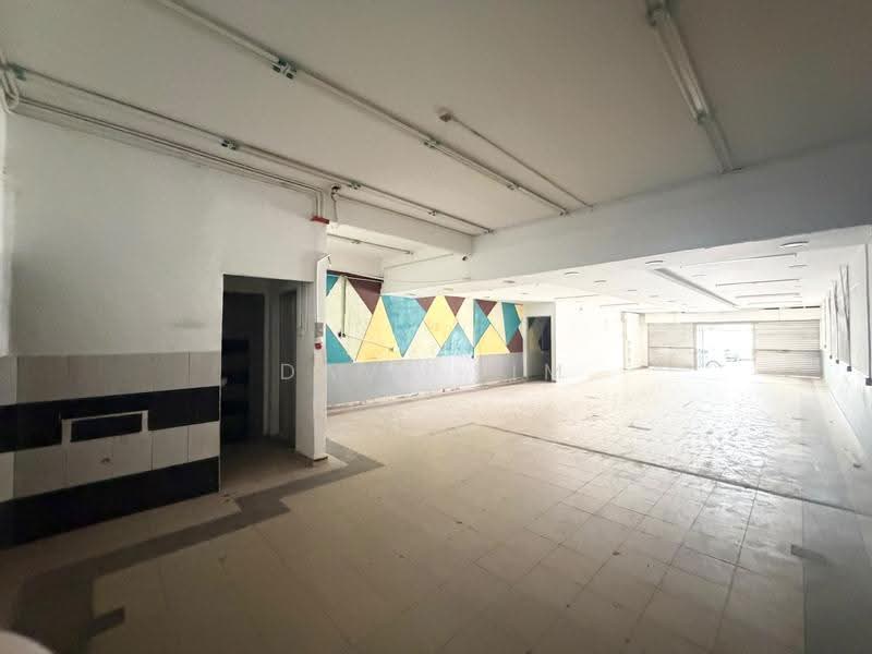 Kedai / Pejabat untuk Disewa di Taman Molek (Johor Bahru) - Dave Sim - PropertyGuru.com.my