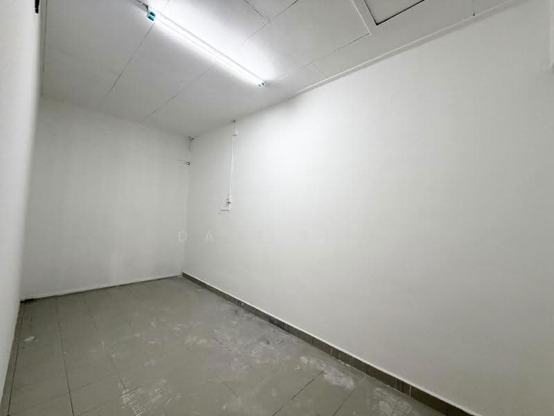 Kedai / Pejabat untuk Disewa di Taman Molek (Johor Bahru) - Dave Sim - PropertyGuru.com.my