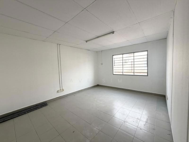 Kedai / Pejabat untuk Disewa di Taman Molek (Johor Bahru) - Dave Sim - PropertyGuru.com.my